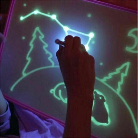 Kids' 3D Magic Glow-in-the-Dark Drawing Pad Board
