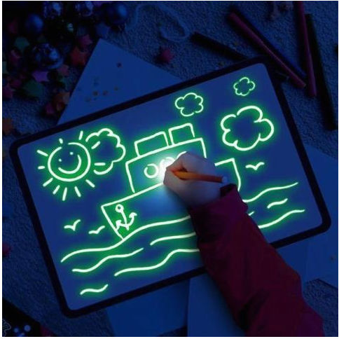 Kids' 3D Magic Glow-in-the-Dark Drawing Pad Board